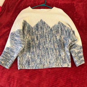 Freeway women’s sleeve sweater!